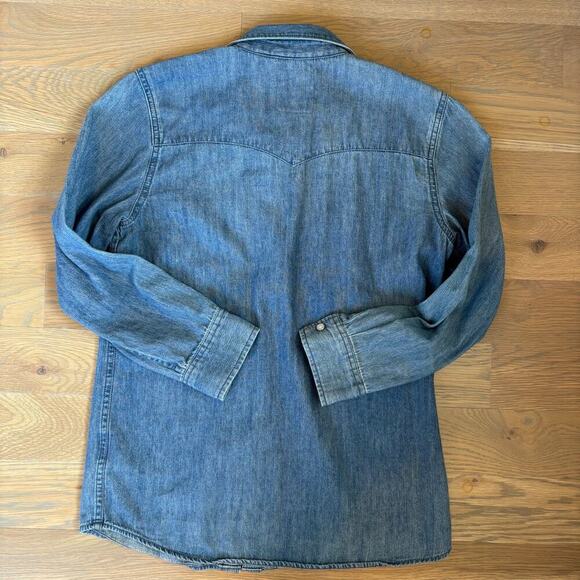 Levi’s Western Style Denim Shirt With Pearl Snaps - Picture 7 of 8